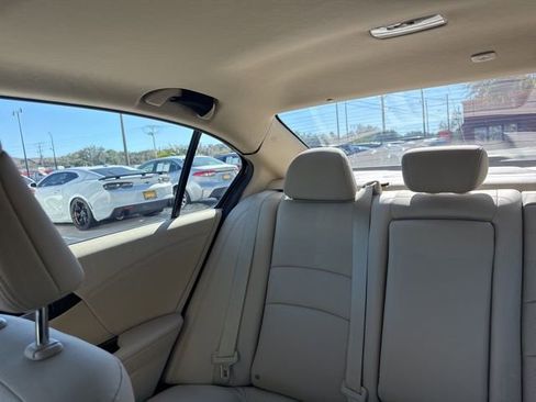 Used 2017 Honda Accord Touring image 32