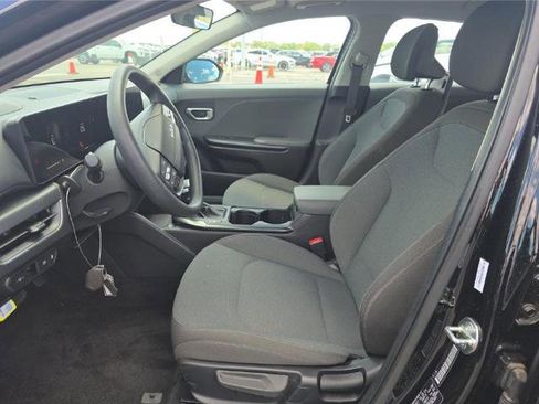 Used 2025 Kia K4 FWD image 6