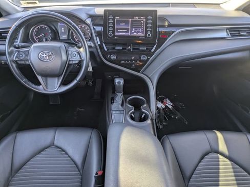 Used 2024 Toyota Camry SE image 11
