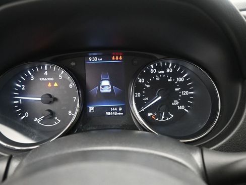 Used 2020 Nissan Rogue Sport S w/ Appearance Package FWD image 18