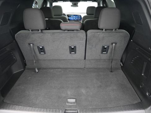 Certified 2024 Chevrolet Traverse Z71 AWD/4WD image 29