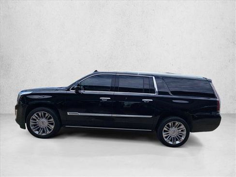 Used 2018 Cadillac Escalade ESV Platinum AWD/4WD image 9
