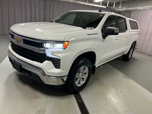 Used 2025 Chevrolet Silverado 1500 LT w/ Work Truck Package AWD/4WD image 3