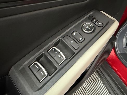 Certified 2025 Honda Accord SE image 10