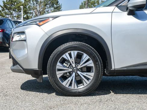 Used 2023 Nissan Rogue SV FWD image 10