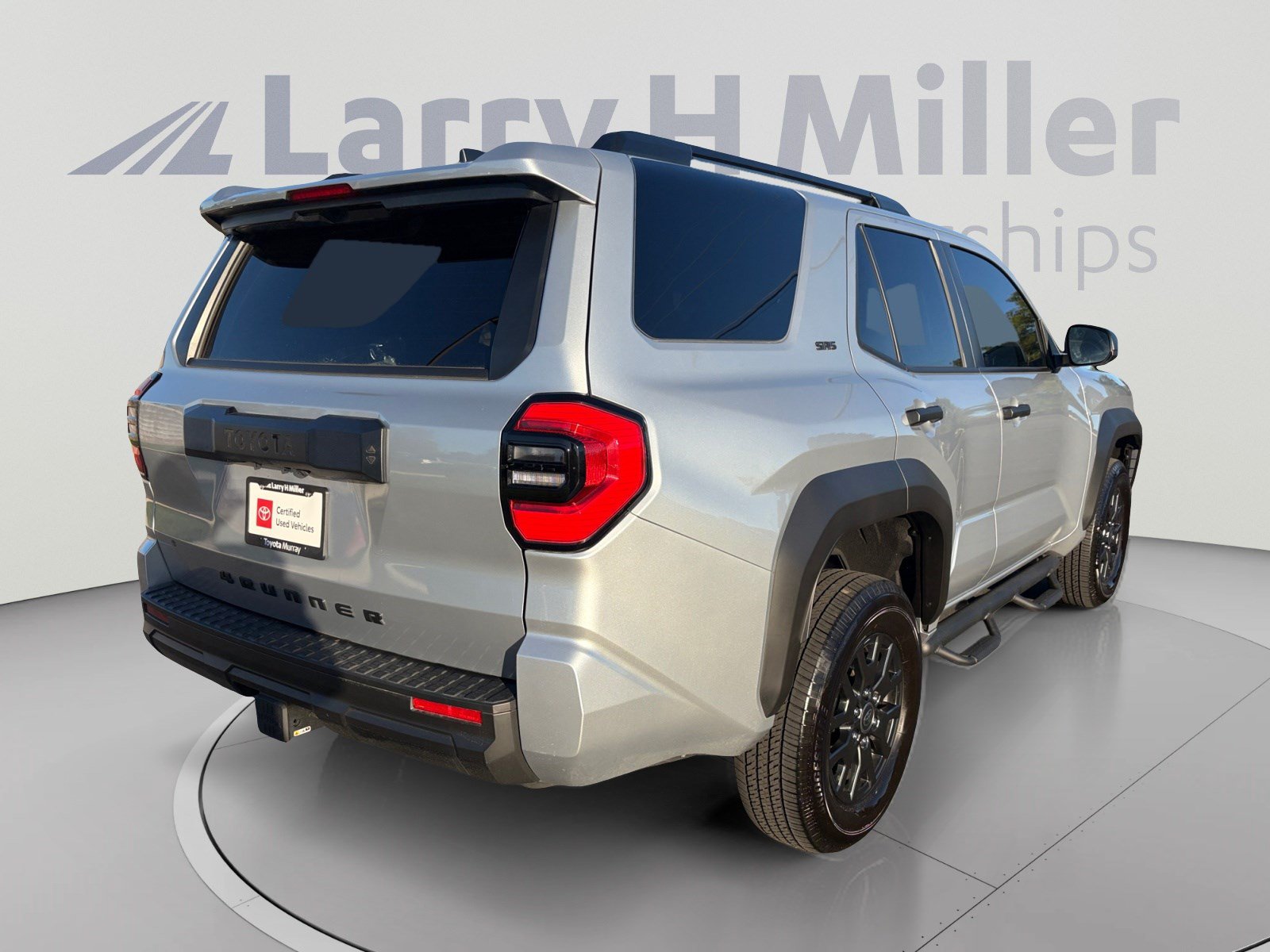 Used 2026 Toyota 4Runner SR5 AWD/4WD image 5