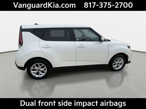 Certified 2025 Kia Soul LX image 10