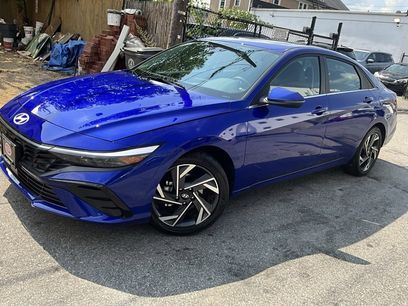 Used 2025 Hyundai Elantra Limited