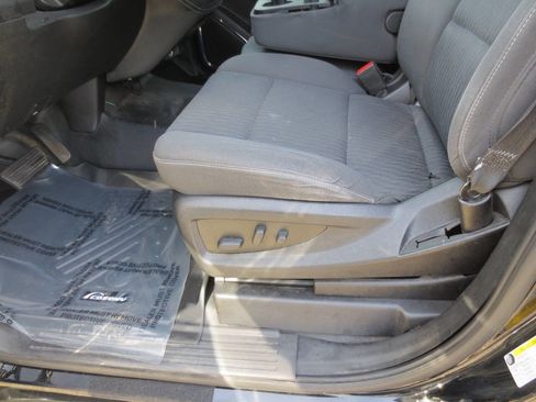 Used 2020 Chevrolet Tahoe 2WD w/ Remote Keyless Entry Package image 6