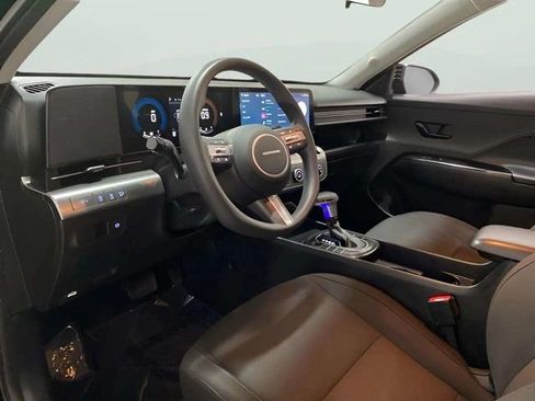 Used 2026 Hyundai Kona SE FWD image 18