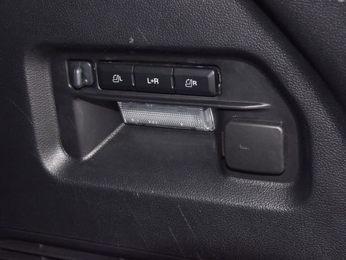 Certified 2025 Ford Explorer Platinum w/ LUX Leather Package image 38