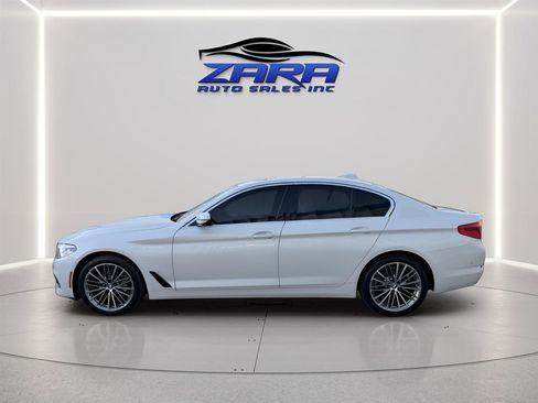 Used 2019 BMW 530i xDrive w/ Convenience Package image 2