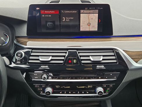 Used 2019 BMW 530i xDrive w/ Convenience Package image 23