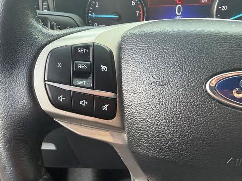 Certified 2022 Ford Explorer XLT AWD/4WD image 31