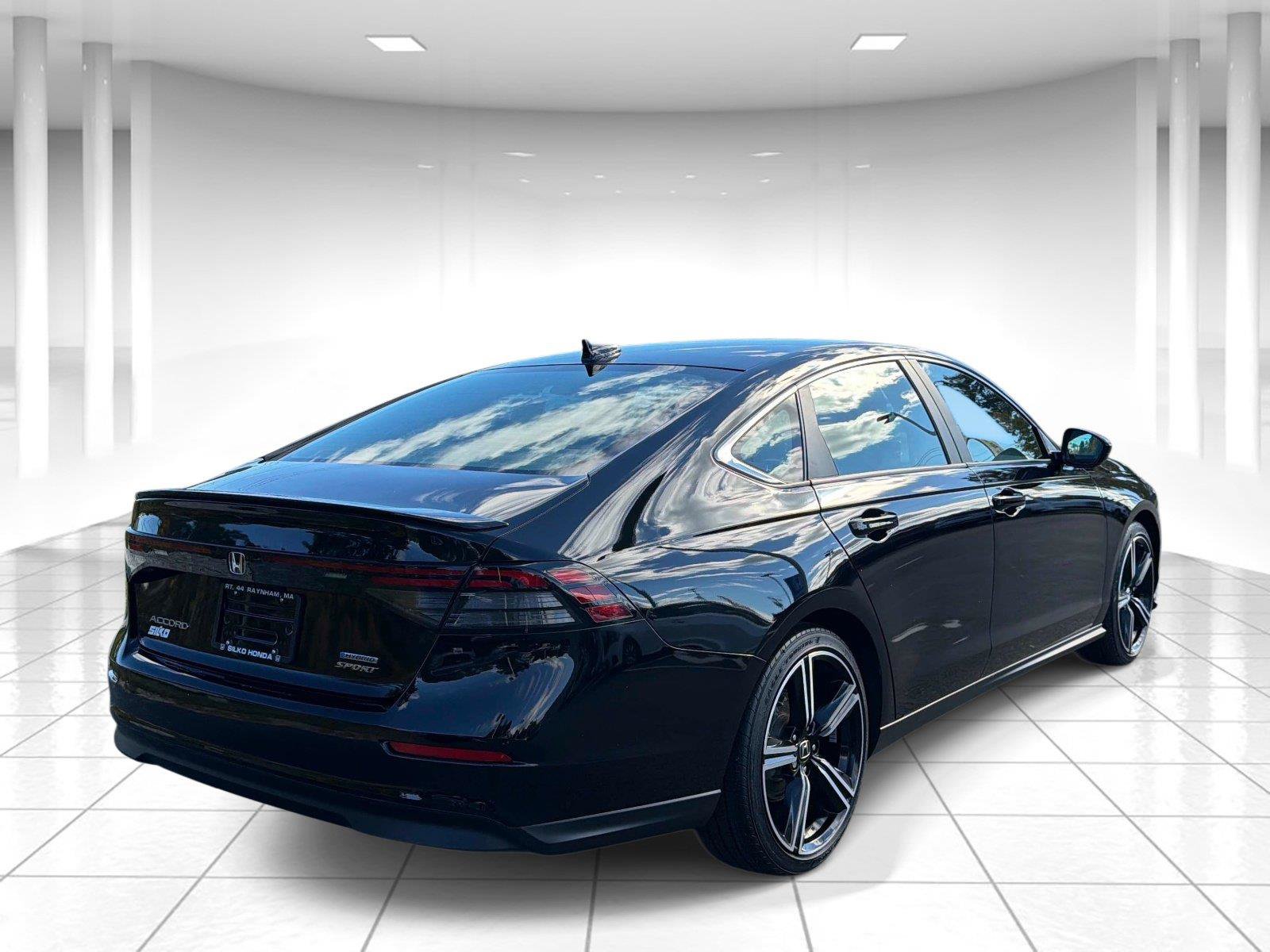 Certified 2024 Honda Accord Sport image 4