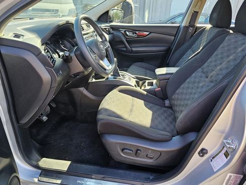 Used 2017 Nissan Rogue Sport SV image 22