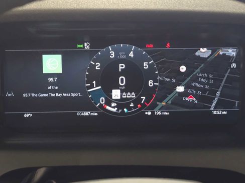 Certified 2025 Land Rover Discovery Sport S image 29