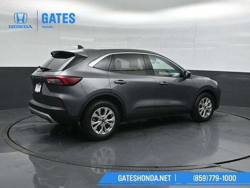 Used 2024 Ford Escape Active FWD image 2