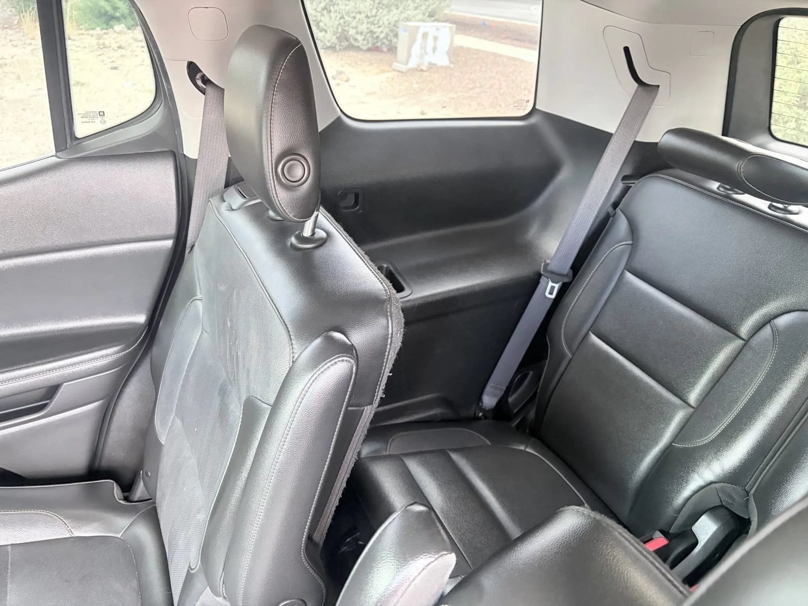 Used 2019 GMC Acadia SLT FWD image 14