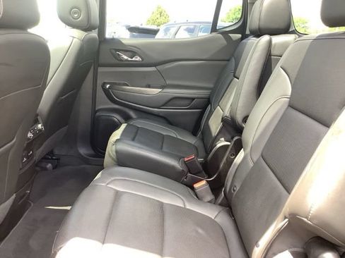 Used 2023 GMC Acadia SLT w/ Preferred Package AWD/4WD image 22