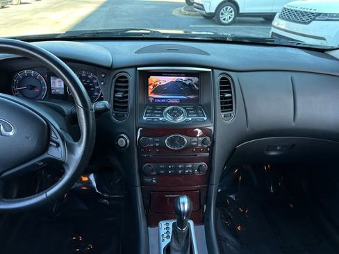 Used 2017 INFINITI QX50 w/ Premium Plus Package image 13