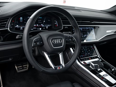 Used 2025 Audi SQ8 Premium Plus AWD/4WD image 9