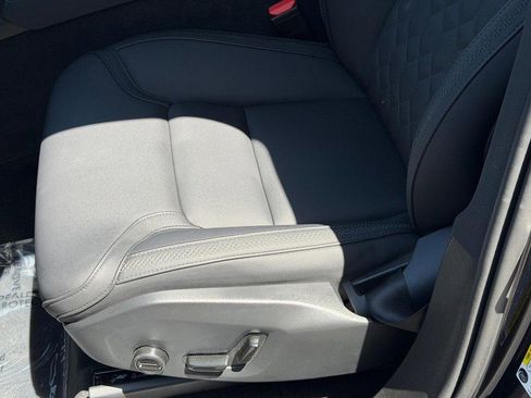 Certified 2025 Volvo XC90 B6 Plus AWD/4WD image 25