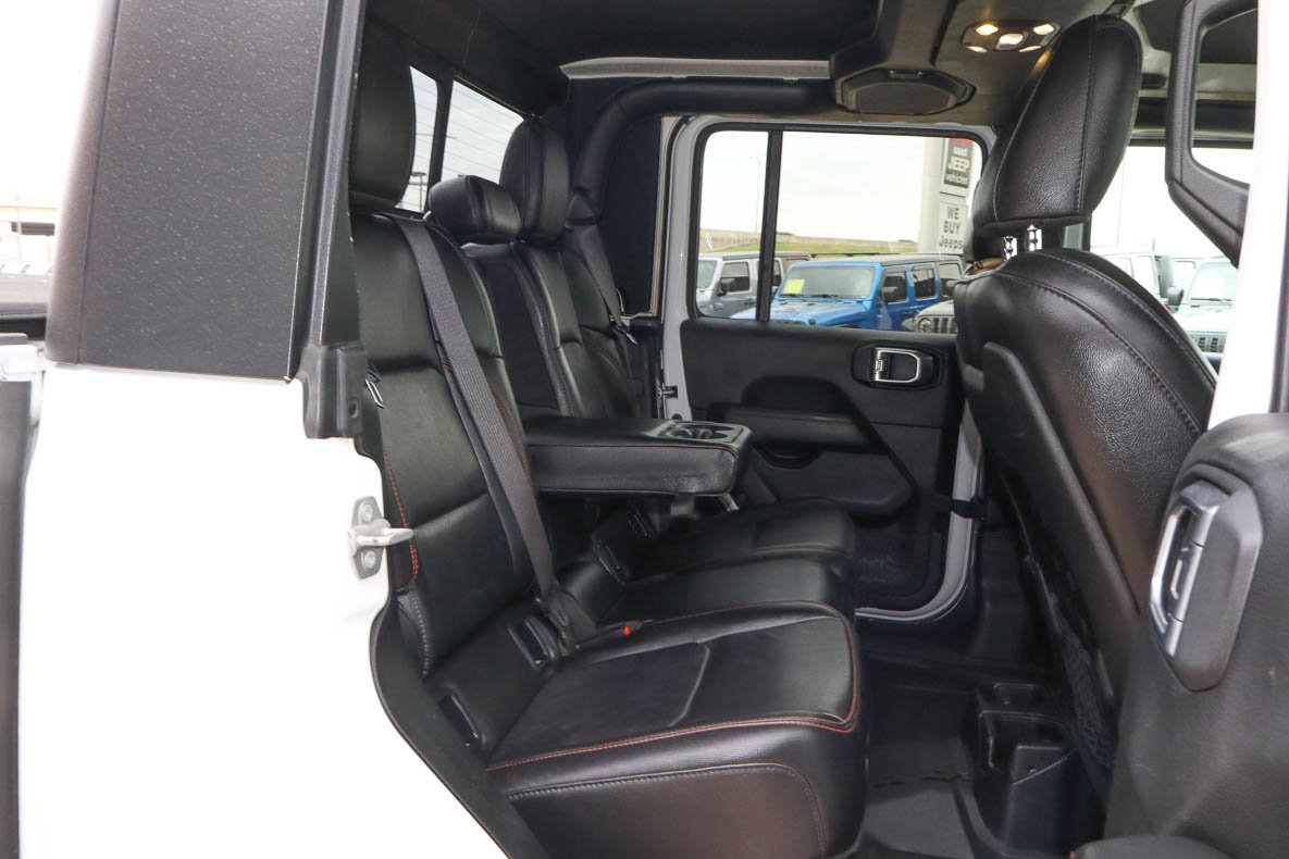 Used 2020 Jeep Gladiator Rubicon AWD/4WD image 32