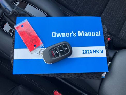 Certified 2024 Honda HR-V LX image 34