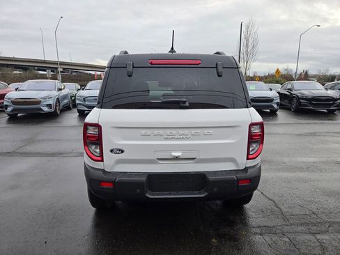 New 2026 Ford Bronco Sport Outer Banks w/ Topo Graphic Package image 6