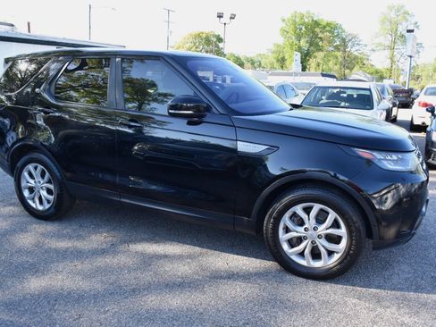 Used 2019 Land Rover Discovery SE AWD/4WD image 6