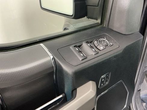 Used 2017 Ford F150 Lariat w/ Equipment Group 501A Mid AWD/4WD image 13