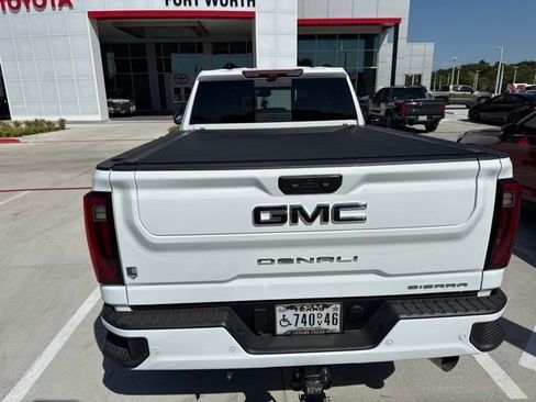 Used 2026 GMC Sierra 2500 Denali Ultimate AWD/4WD image 7