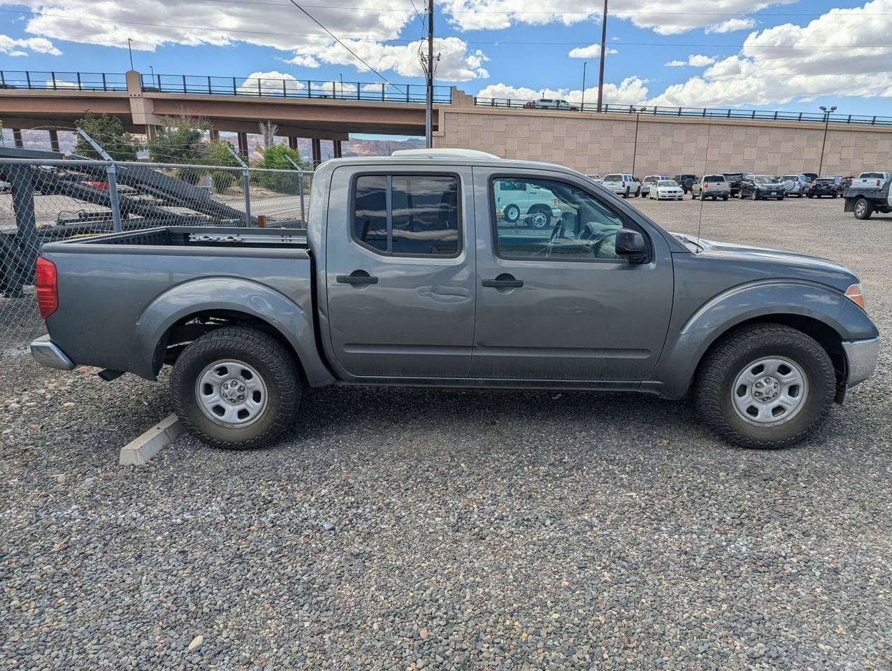 Used 2007 Nissan Frontier SE w/ Power Pkg RWD image 5