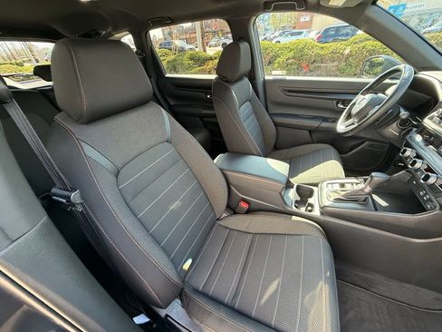 Used 2025 Honda CR-V Sport image 41