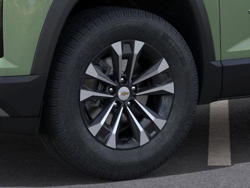 New 2026 Chevrolet Equinox LT w/ Convenience Package II image 9