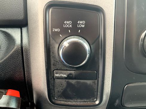 Used 2013 RAM 1500 Express AWD/4WD image 22