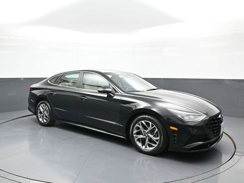Certified 2023 Hyundai Sonata SEL FWD image 4