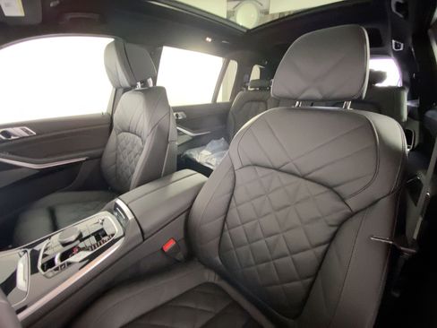 New 2026 BMW X7 xDrive40i w/ M Sport Package image 23