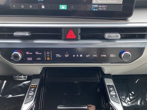 New 2026 Kia Sorento SX Prestige image 23