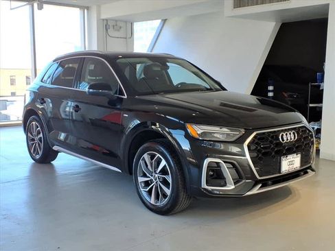 Certified 2023 Audi Q5 2.0T Premium Plus w/ Premium Plus Package image 3