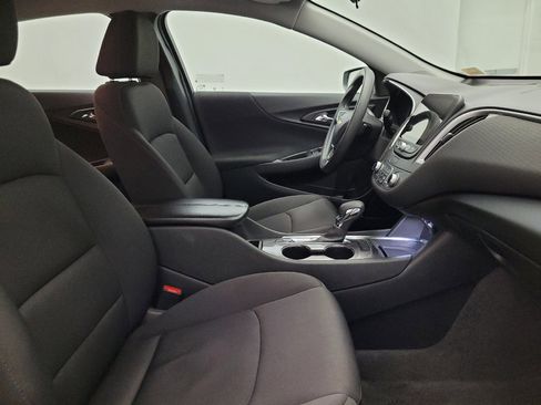 Used 2024 Chevrolet Malibu LT image 21
