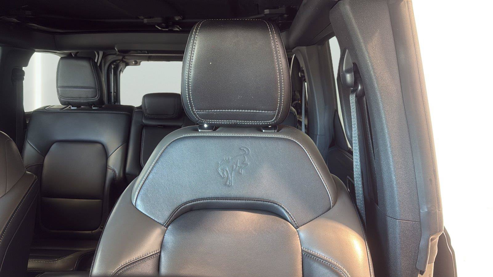 Used 2025 Ford Bronco Outer Banks AWD/4WD image 21