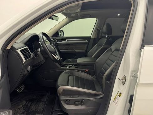 Used 2022 Volkswagen Atlas SEL Premium AWD/4WD image 17