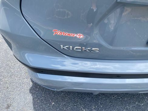 Used 2023 Nissan Kicks SV FWD image 14