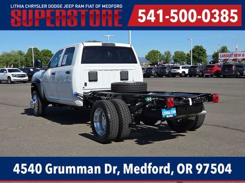 New 2026 RAM 5500 Tradesman AWD/4WD image 12
