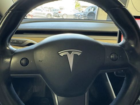 Used 2018 Tesla Model 3 RWD image 18