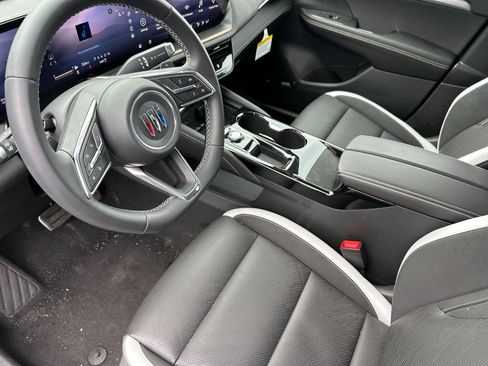 New 2025 Buick Envision Sport Touring image 10