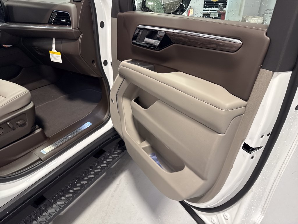 New 2026 Chevrolet Tahoe Z71 w/ Z71 Off-Road Package AWD/4WD image 40