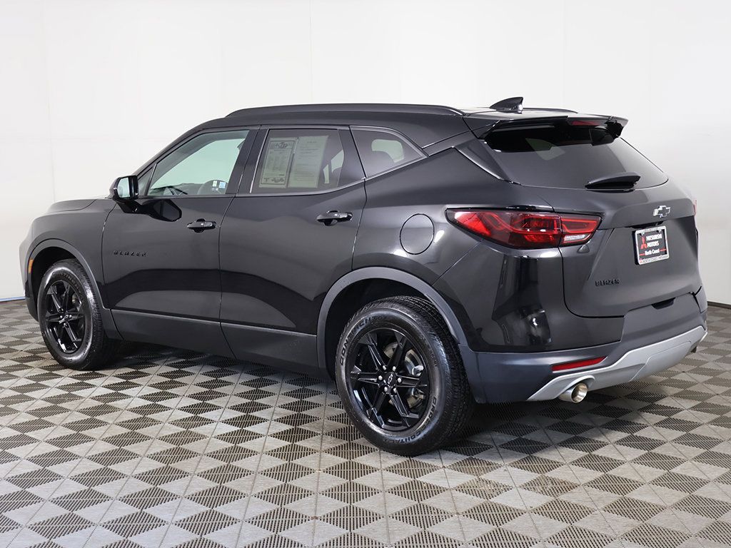 Used 2023 Chevrolet Blazer LT w/ Convenience Package FWD image 9